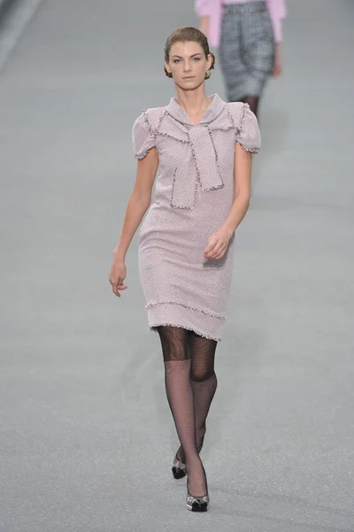 Look 11